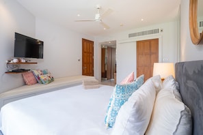 Exclusive-Apartment, Balkon, Blick auf den Golfplatz | 2 Schlafzimmer, individuell dekoriert, individuell eingerichtet