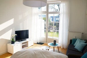 Free WiFi, bed sheets - Cliff Apartment with Private Terrace and Wi-Fi (Lübeck Travemünde)