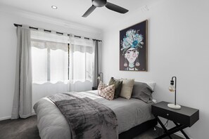 3 bedrooms, free WiFi, bed sheets