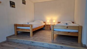 1 chambre, Wi-Fi gratuit, draps fournis