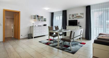 Studio Apartment 'Mia' with Mountain View, Balcony and Wi-Fi