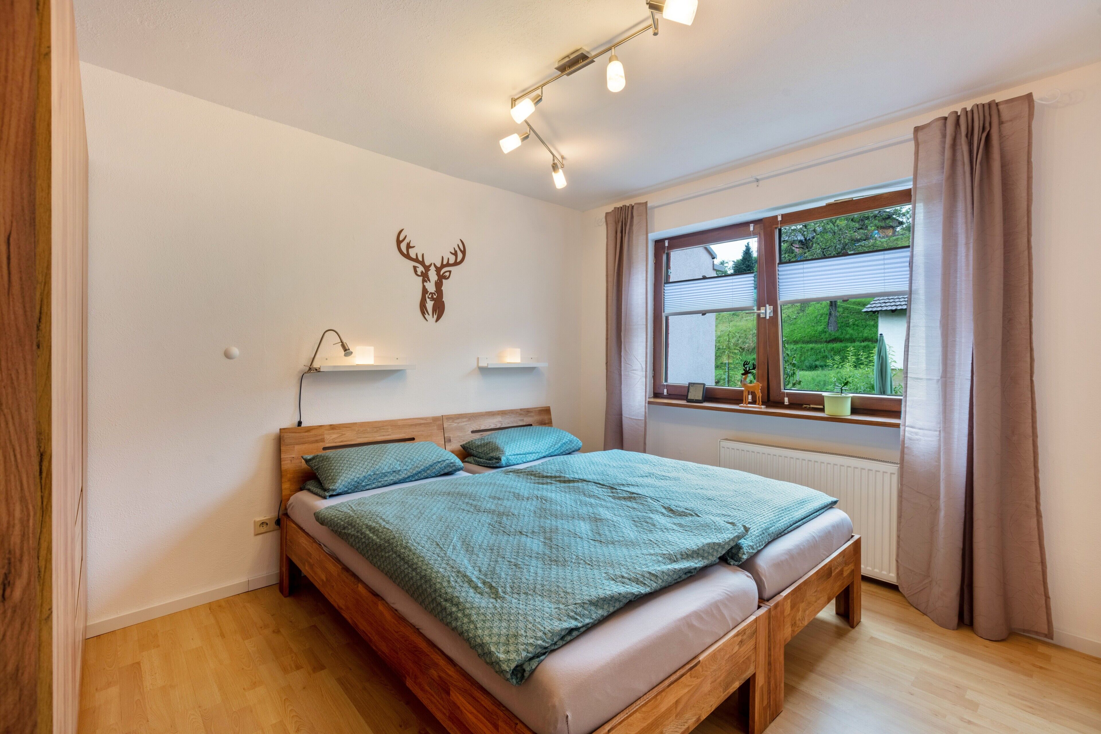 1 chambre, fer et planche à repasser, Wi-Fi gratuit, draps fournis