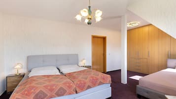 1 bedroom, free WiFi, bed sheets