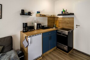 KylskÄp, mikrovÄgsugn, ugn och spishÀll