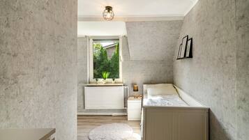 2 sovrum, strykjÀrn/strykbrÀda, gratis wi-fi och sÀngklÀder