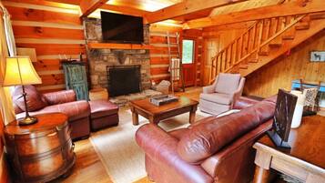 Una Smart TV, una chimenea