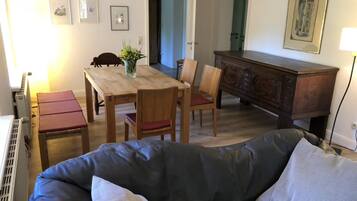 Télévision, lecteur de DVD, chaßne hi-fi