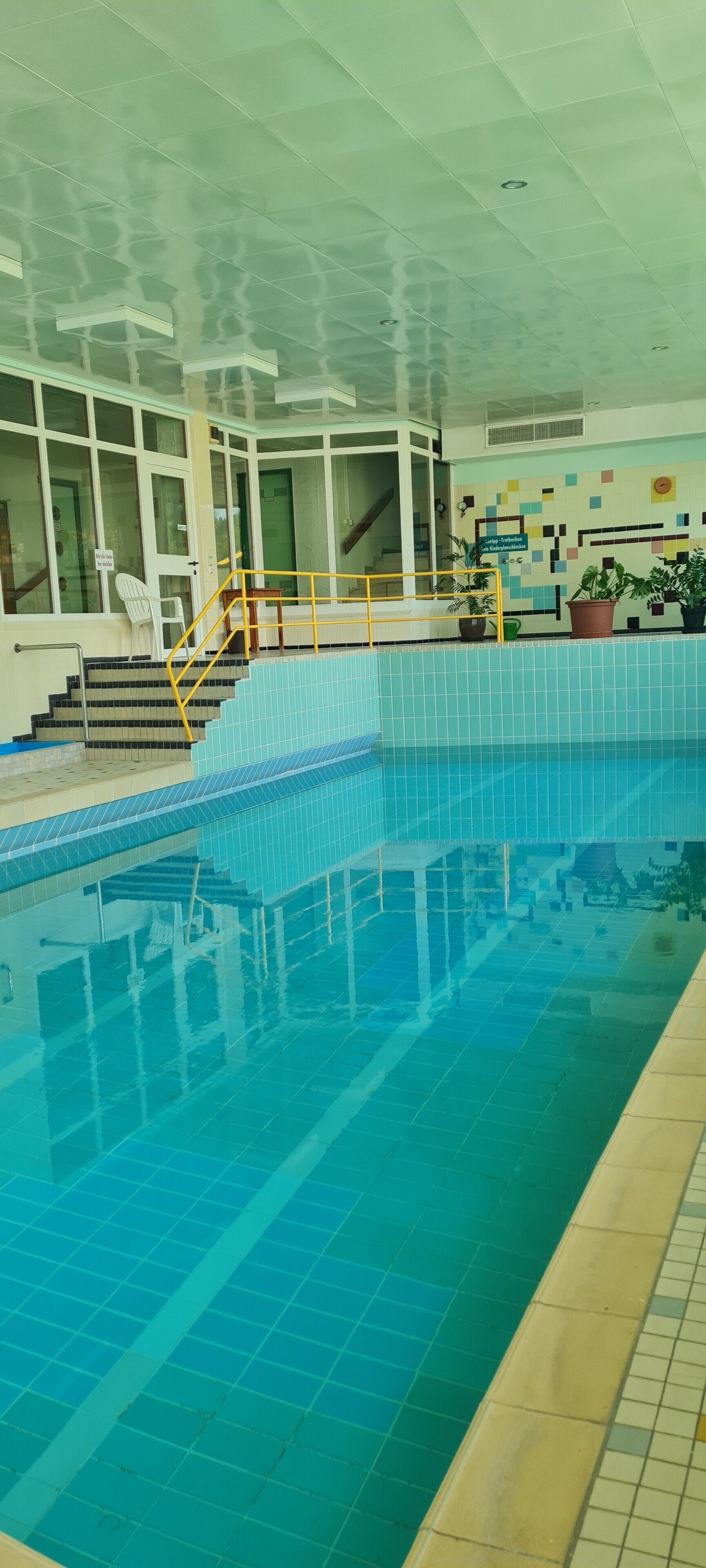 Innenpool, beheizter Pool