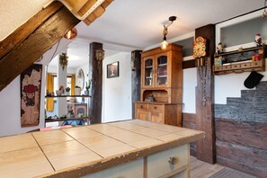 Interior - Apartment 'Atelier-Loft Im Hübschental' with Wi-Fi (Gütenbach)