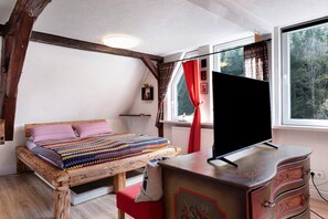 1 chambre, fer et planche à repasser, Wi-Fi gratuit, draps fournis