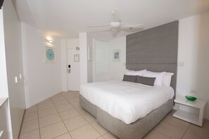 1 bedroom, iron/ironing board, free WiFi, bed sheets - Beachfront Apartment (Noosa)