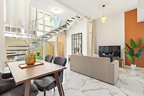Living area - Silkhaus Oasis Towers - Masdar City (Abu Dhabi)
