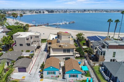 Beach Days Ahead: Mission Beach Gem-Sleeps 10!