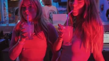 Bar (en el alojamiento)