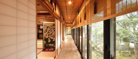 Premium suite, uitzicht op tuin | Uitzicht vanuit de kamer