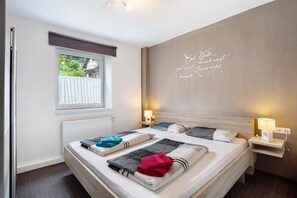 2 bedrooms, free WiFi, bed sheets - Holiday Apartment 'Fewo In Schustes' with Private Terrace and Wi-Fi (Willingen (Upland))