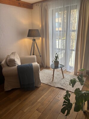 Living area - Holiday Apartment by the City Lake in Pfullendorf’s Old Town (Pfullendorf)
