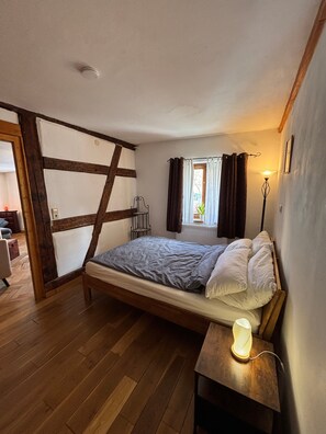 1 Schlafzimmer, Bügeleisen/Bügelbrett, kostenloses WLAN, Bettwäsche