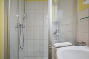 Een douche, een haardroger