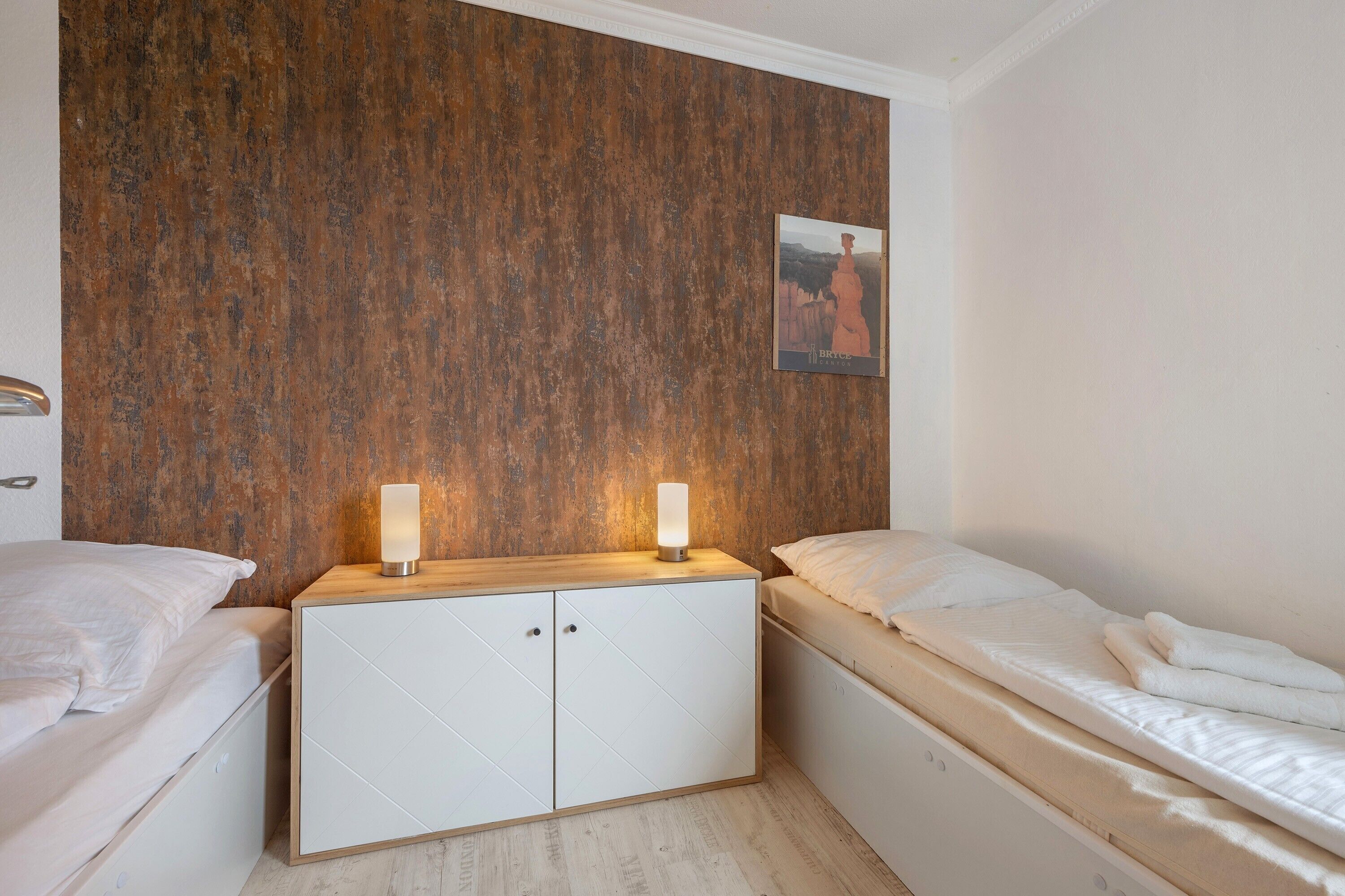 2 bedrooms, iron/ironing board, free WiFi