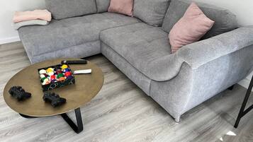 Smart TV, video games, stereo