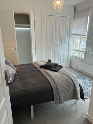 Apartment, 3 Bedrooms, Patio, Garden View