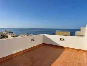 Terrace/patio - Sea view Apartment (Xghajra)