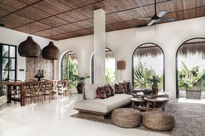 Living area - Villa Almaz (Seminyak)