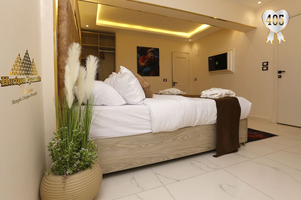 5 bedrooms, desk, iron/ironing board, WiFi