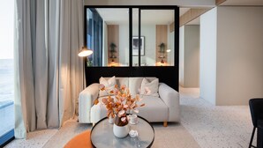 Apartment | 1 bedroom - Charming 1BR w Balcony in Business Bay (Dubai)