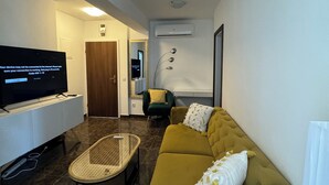 Appartement, balcon, vue mer | Coin séjour