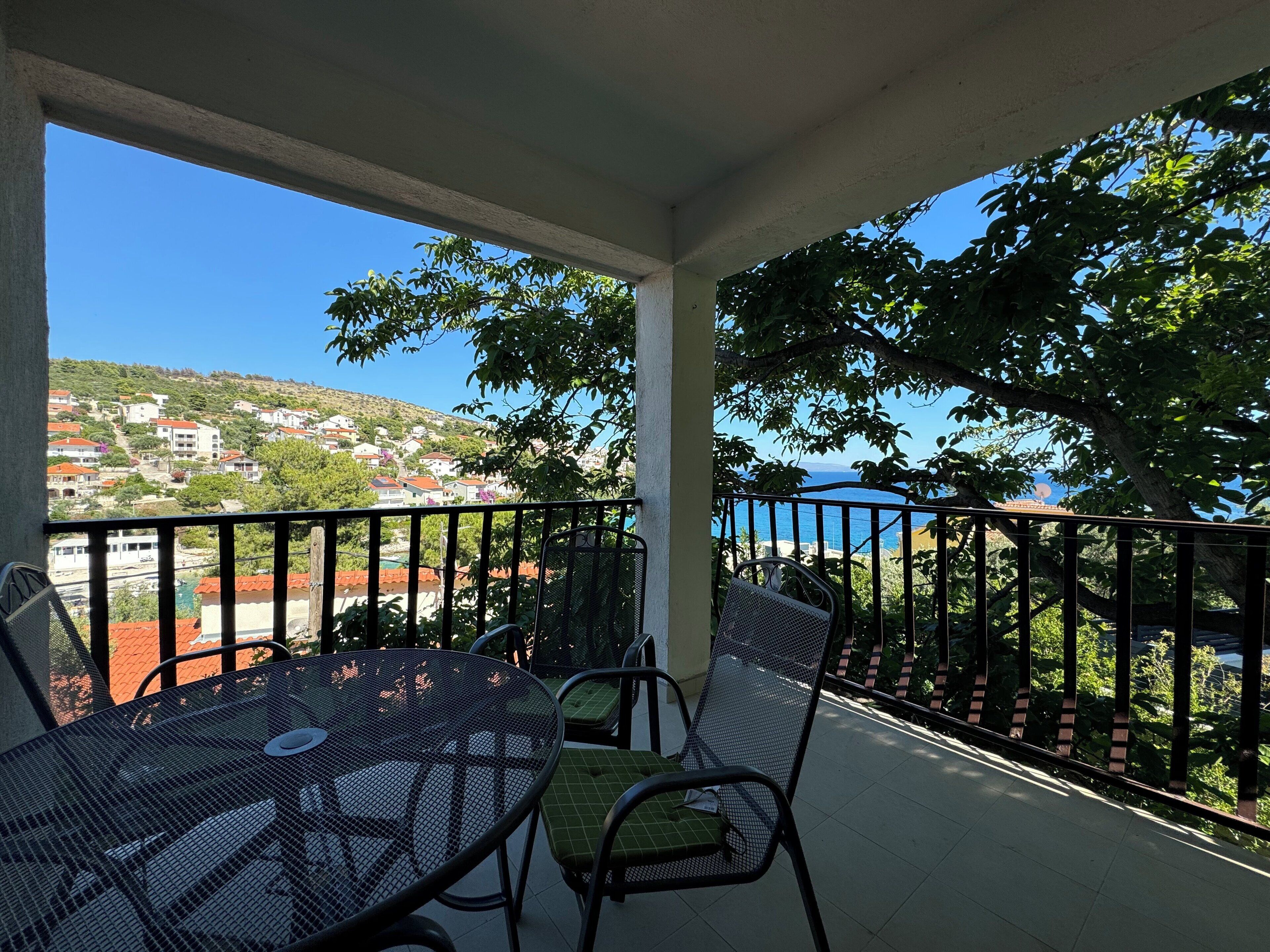 Apartamento, sacada, vista para o mar | Sacada