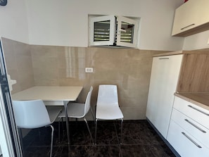 Dining room - Apartments Villa Bella (Okrug)