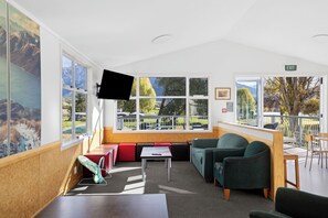 Interior - Hampshire Holiday Parks - Glendhu Bay (Glendhu Bay)