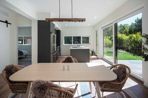 Dining - Creekside 2-bedroom cottage mid-valley (Hailey)