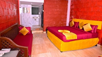 Deluxe Room | Free WiFi, bed sheets