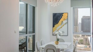 Apartment | 2 bedrooms - Elite LUX Holiday Homes - Breathtaking Burj Khalifa Views 2 BHK in Downtown Dubai (Dubai)