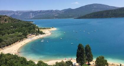 La douceur du verdon Located in the heart of the Verdon gorges