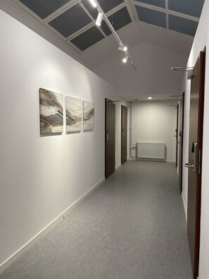 Hallway - Forenom Hostel Gothenburg Säve (Gothenburg)