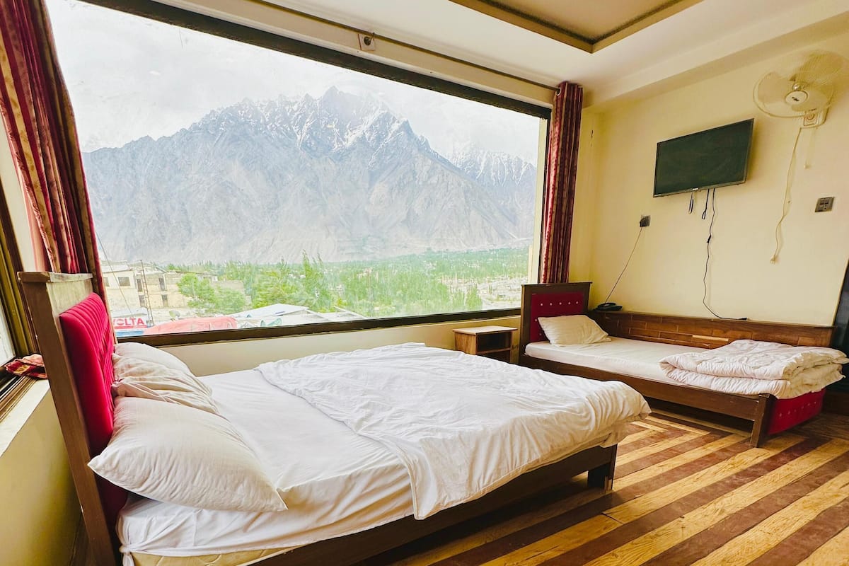 Triple Room, Mountain View