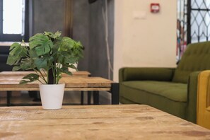 Reception - Hostel Ibarra by Bossh! Hotels (Seville)