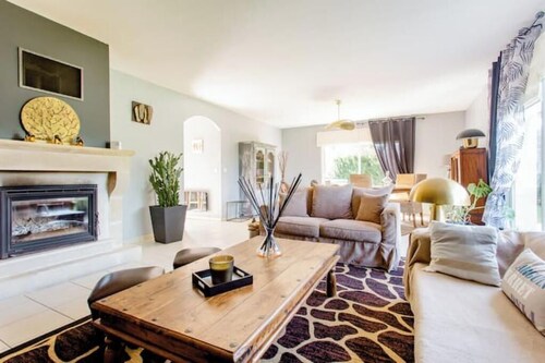 Room 2 between Ocean and Estuary 