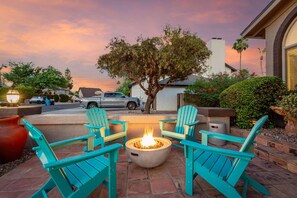 Terrace/patio - Spanish Wells Retreat | Pool & Spa | Sleeps 12 (Scottsdale)