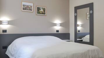 Classic-Zimmer, 1 Doppelbett, Nichtraucher, eigenes Bad