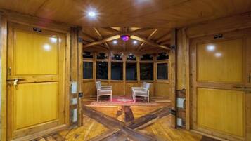 Executive Cottage | 1 bedroom, free WiFi