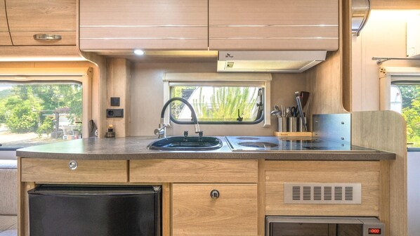 Basic-rum - 1 sovrum (dogil 1) | Eget kök | Kylskåp