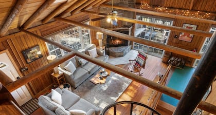 Aslan's How - Cabin with Valley Views & Hot Tub!