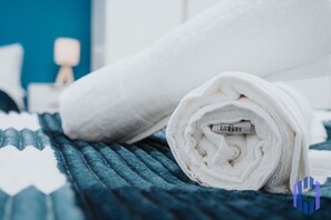 Miscellaneous - Santorini Blues by CEFAS - Free Parking - Bungalow (Greater Manchester)