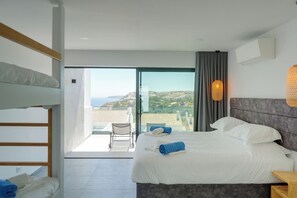 4 habitaciones, escritorio y tabla de planchar con plancha 