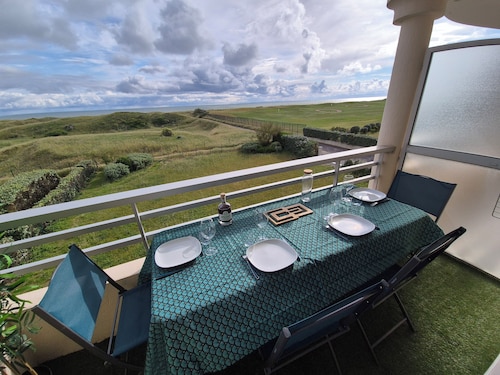 Appartement face mer, proche du golf